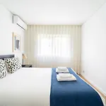 Antonio Marinho By House And People Apartmán