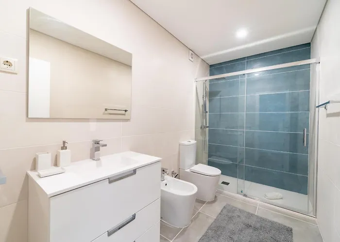 Antonio Marinho By House And People * 布拉加